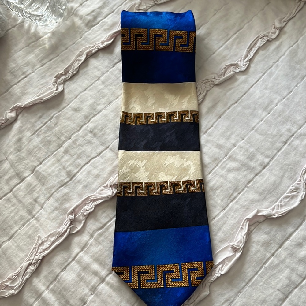 Men’s tie
